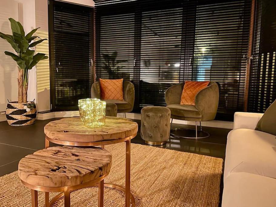 Ostend Chic, Luxe Loftstijl In Oostende 外观 照片